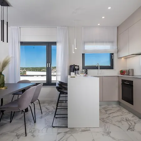 Hadrie Luxury And Penthouse De Malinska