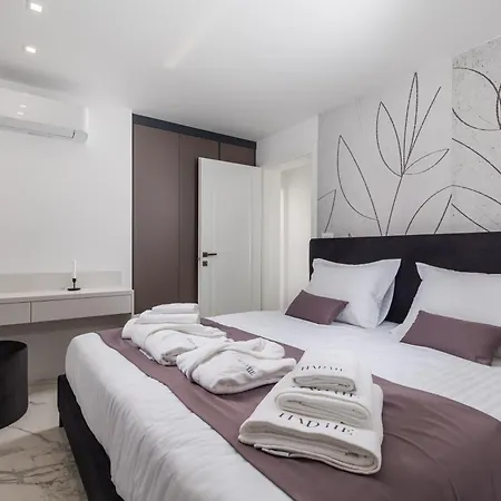 Hadrie Luxury And Penthouse De Apartmán