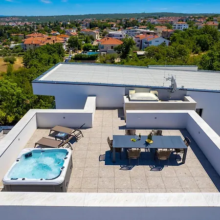 Hadrie Luxury And Penthouse De * Malinska