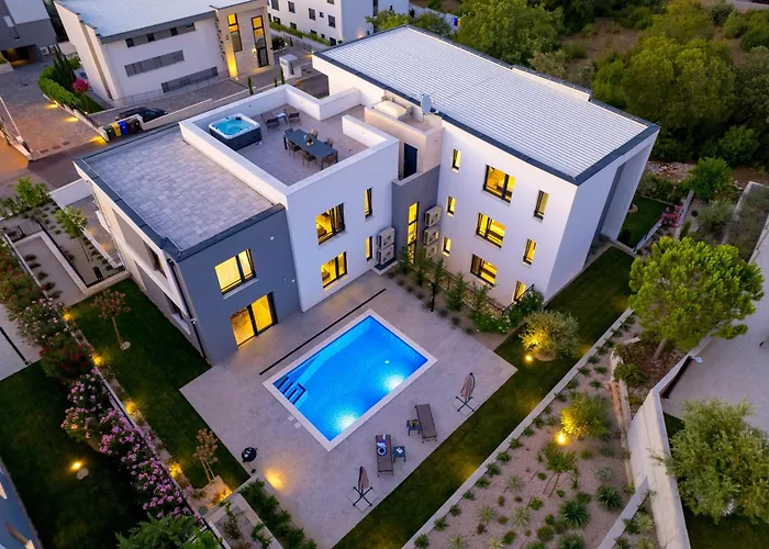 Hadrie Luxury And Penthouse De Apartmán