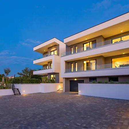 Hadrie Luxury And Penthouse De Apartment *